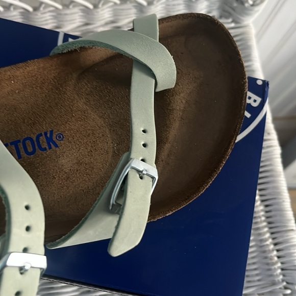 Birkenstock Mint Green Sandals - Picture 4 of 7